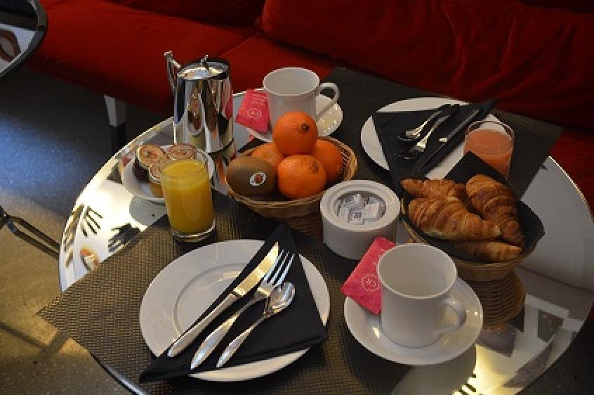 Hotel Du Triangle D'Or Paris Luaran gambar
